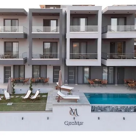 Geomar Luxury Apartment *